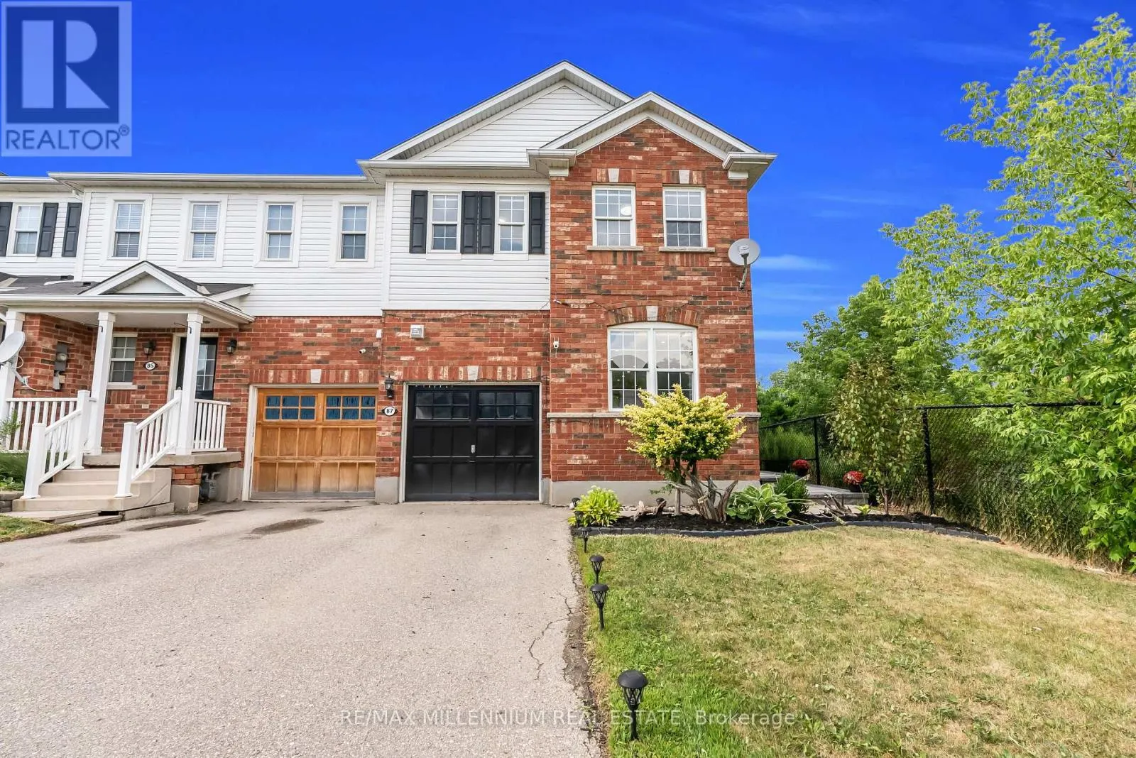 87 BLOOMINGTON DRIVE