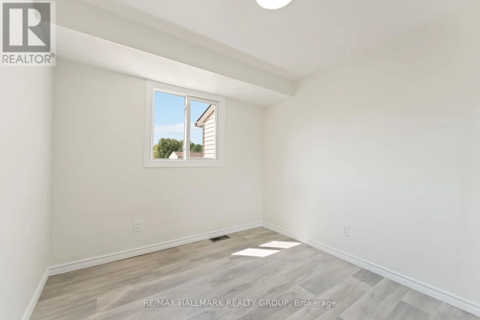 317 - 1441 PALMERSTON DRIVE