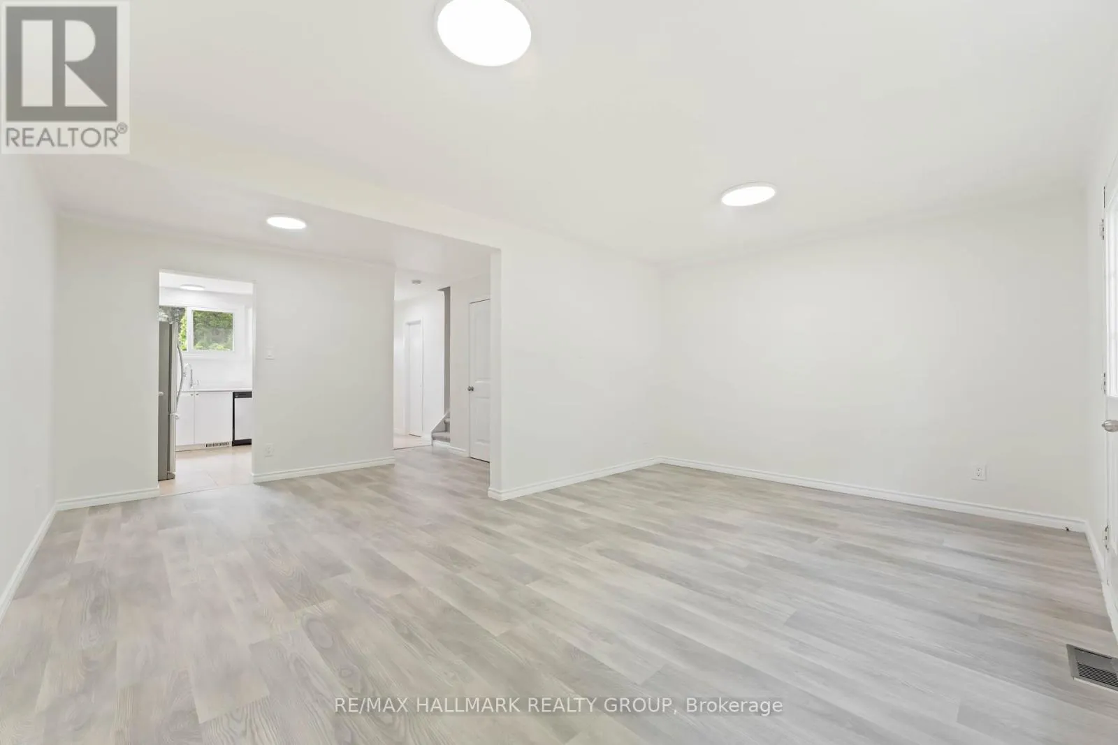 317 - 1441 PALMERSTON DRIVE