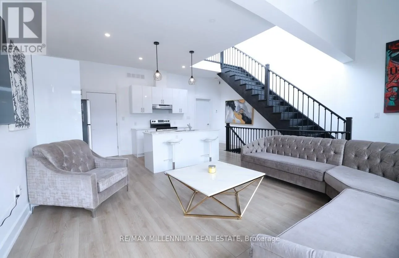 23 - 37 SUMMERSIDE MEWS S