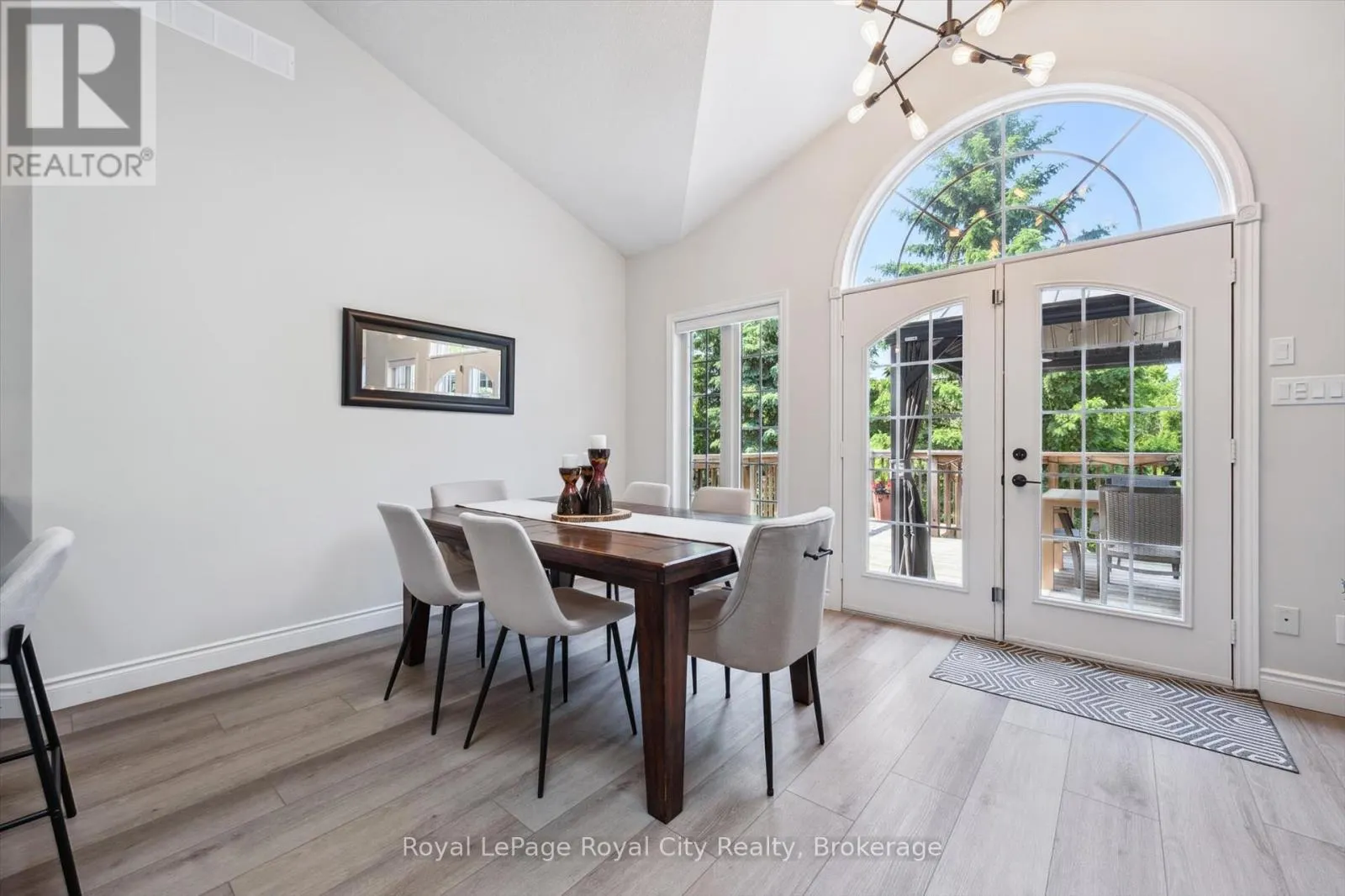 16 ELDERBERRY COURT