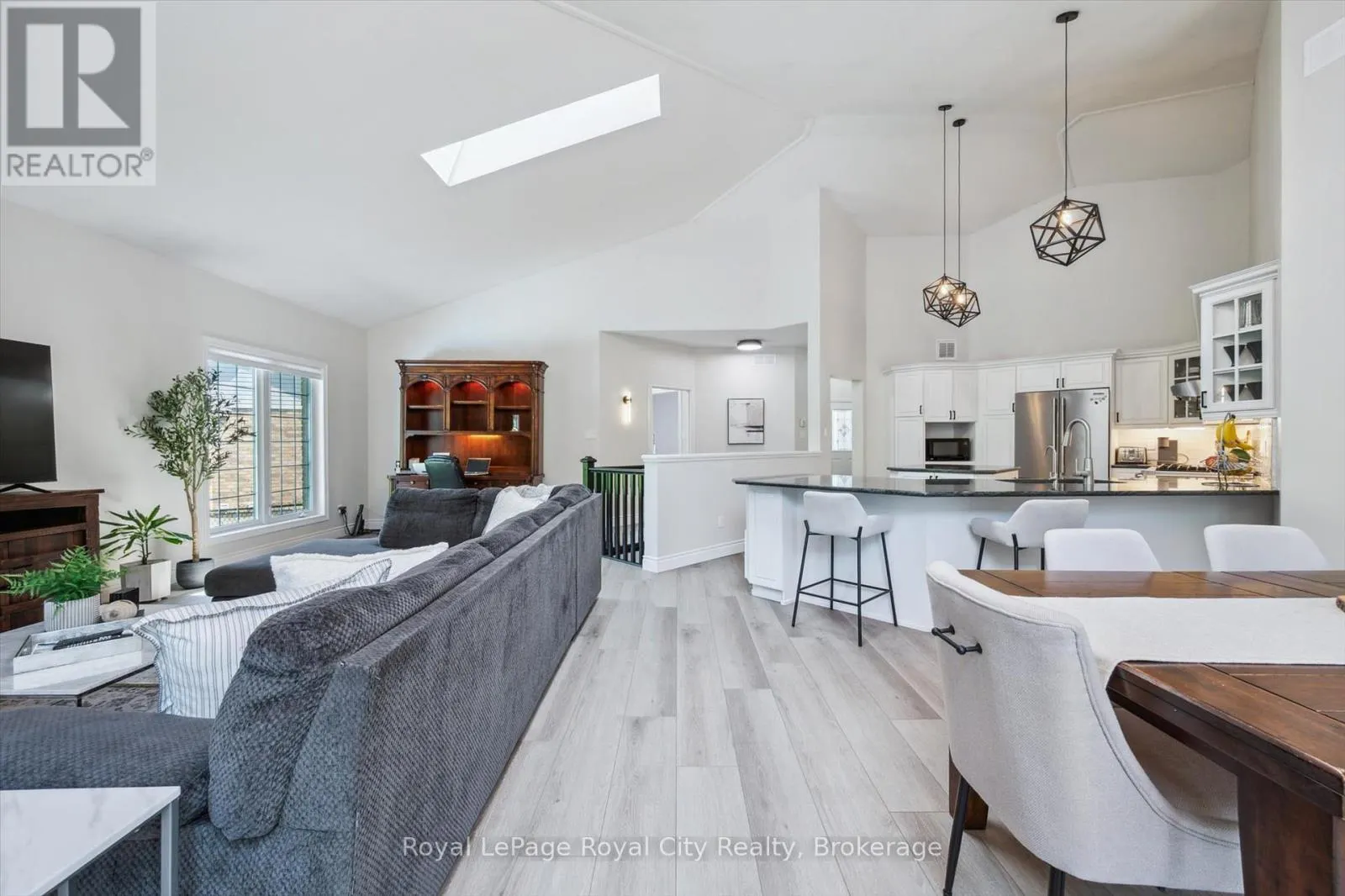 16 ELDERBERRY COURT
