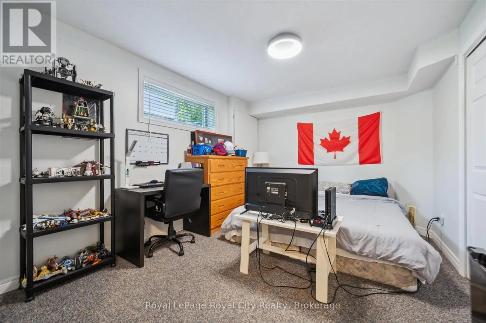 16 ELDERBERRY COURT