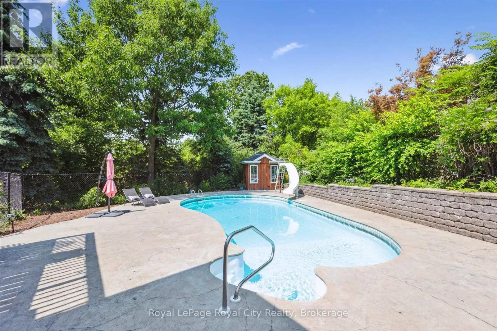 16 ELDERBERRY COURT