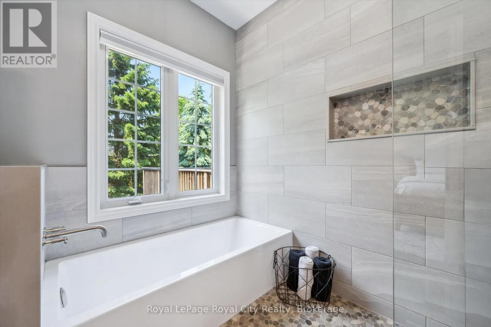 16 ELDERBERRY COURT