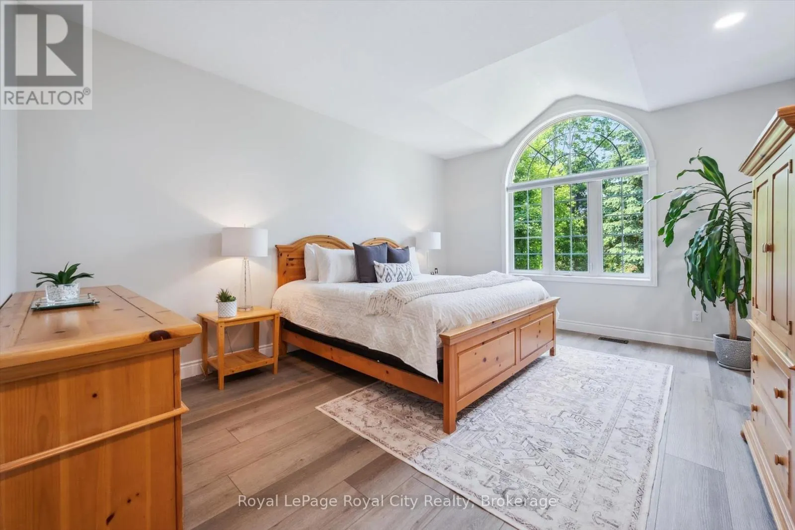 16 ELDERBERRY COURT