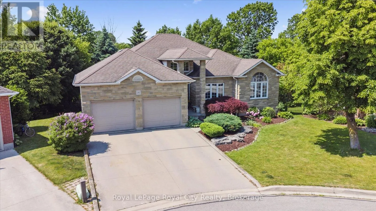 16 ELDERBERRY COURT