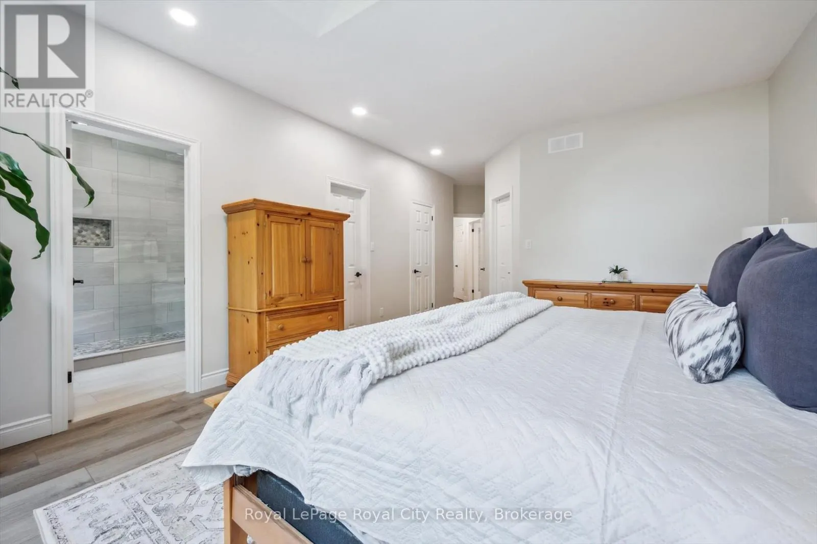 16 ELDERBERRY COURT