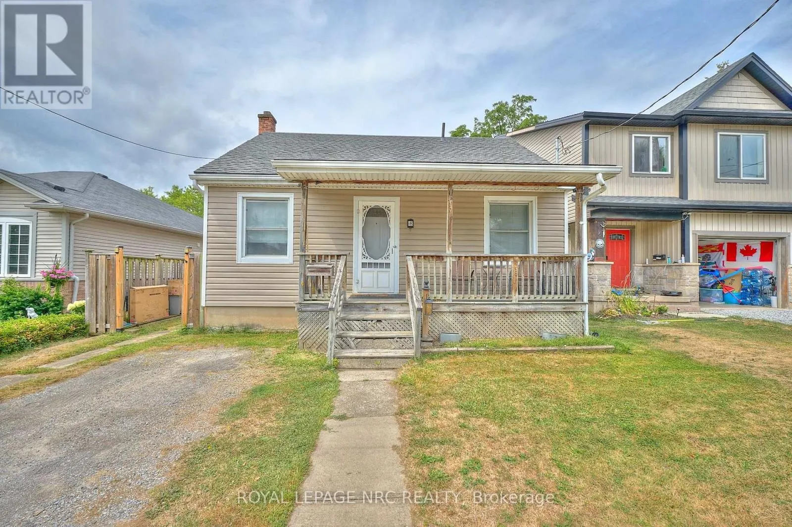 8 WOODBURN AVENUE