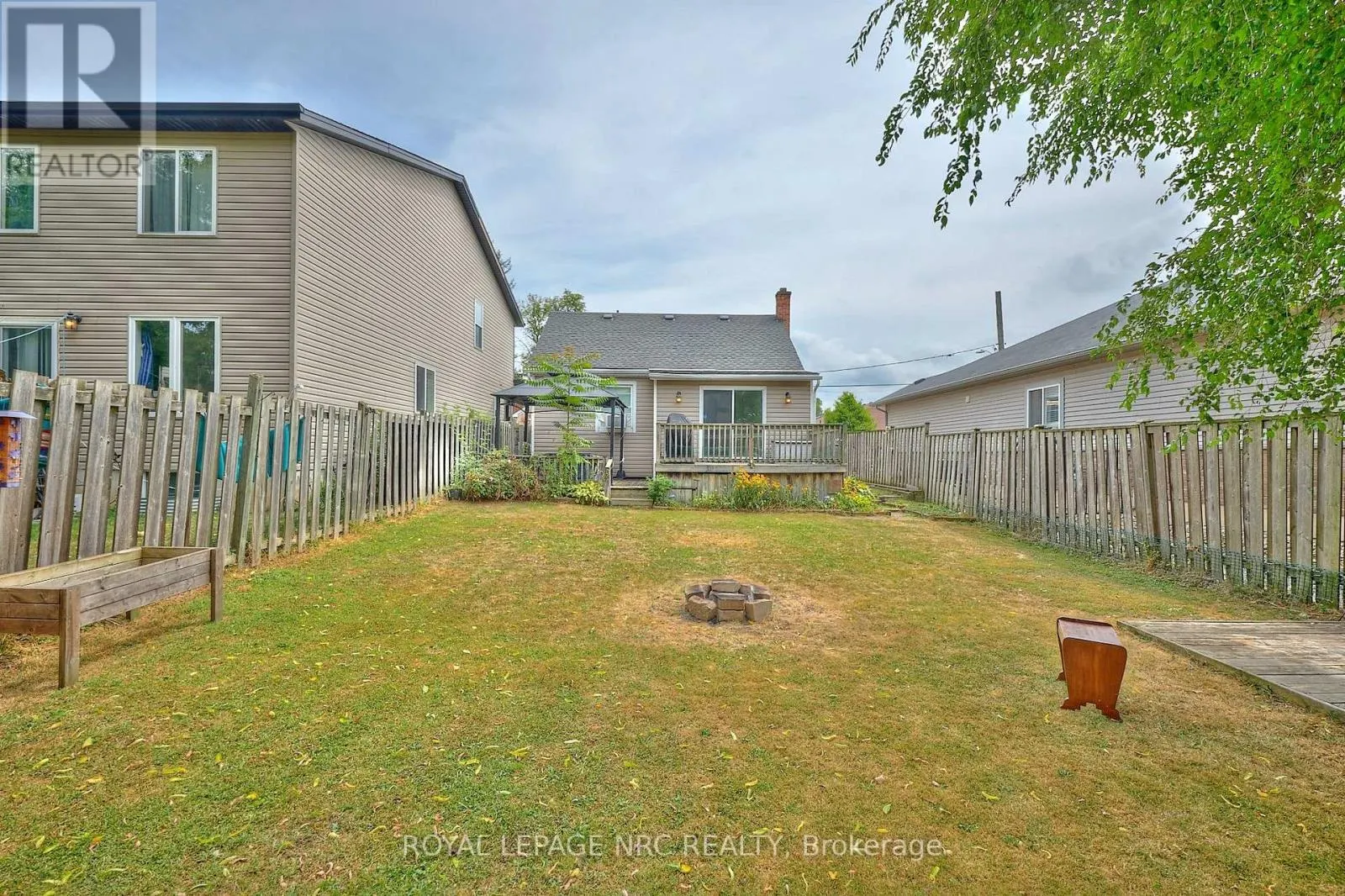 8 WOODBURN AVENUE