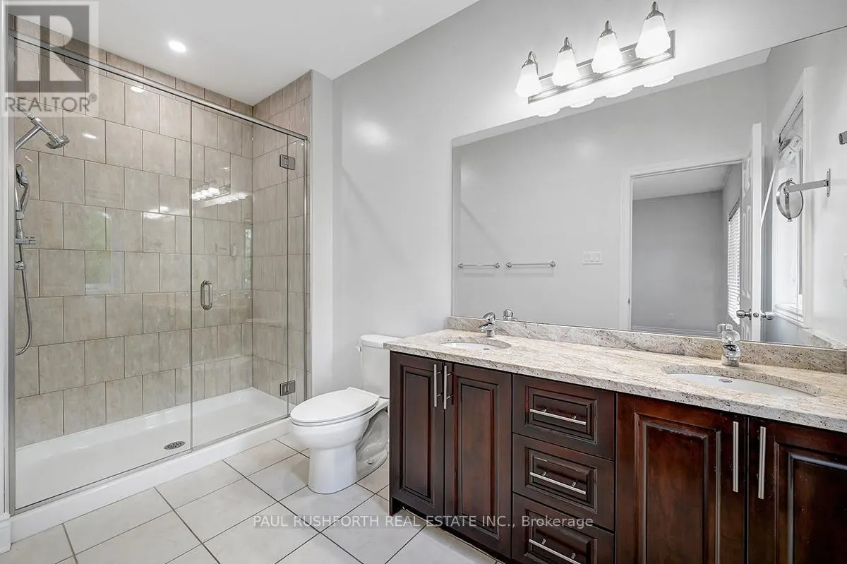 326 WOODROFFE AVENUE