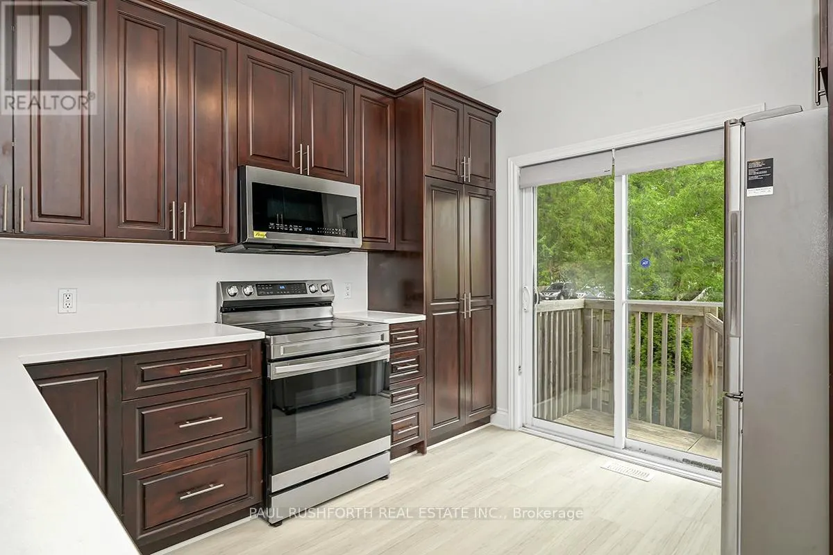 326 WOODROFFE AVENUE