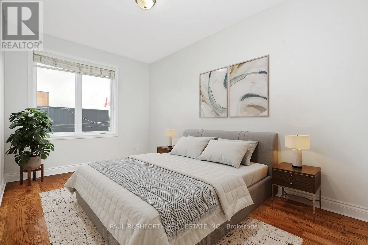326 WOODROFFE AVENUE