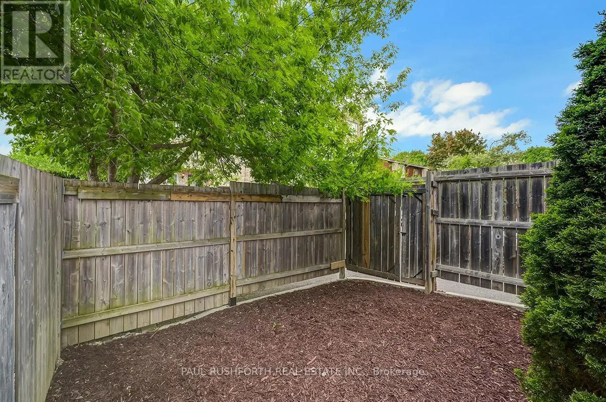 326 WOODROFFE AVENUE