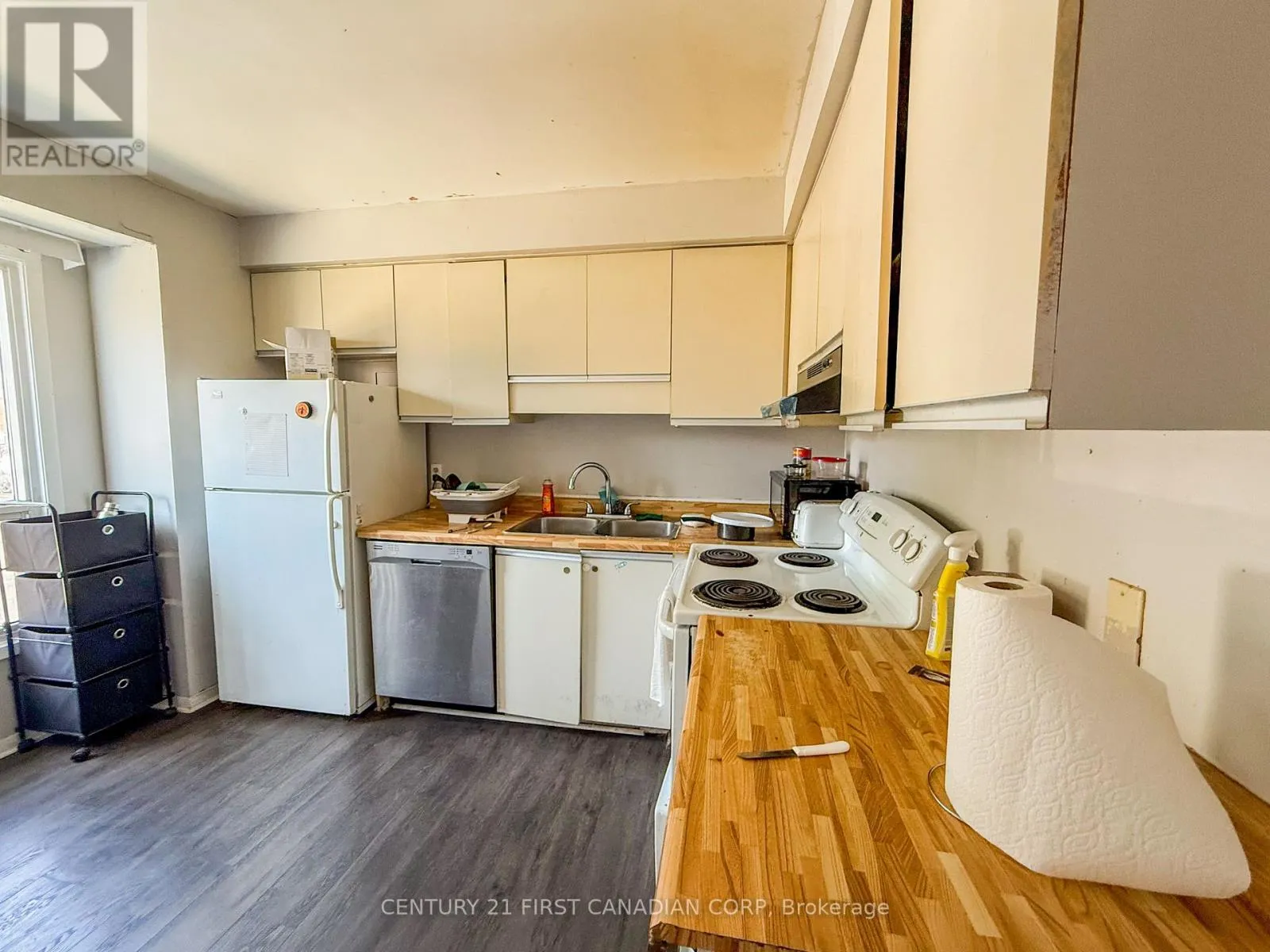 18 - 595 THIRD STREET, #18