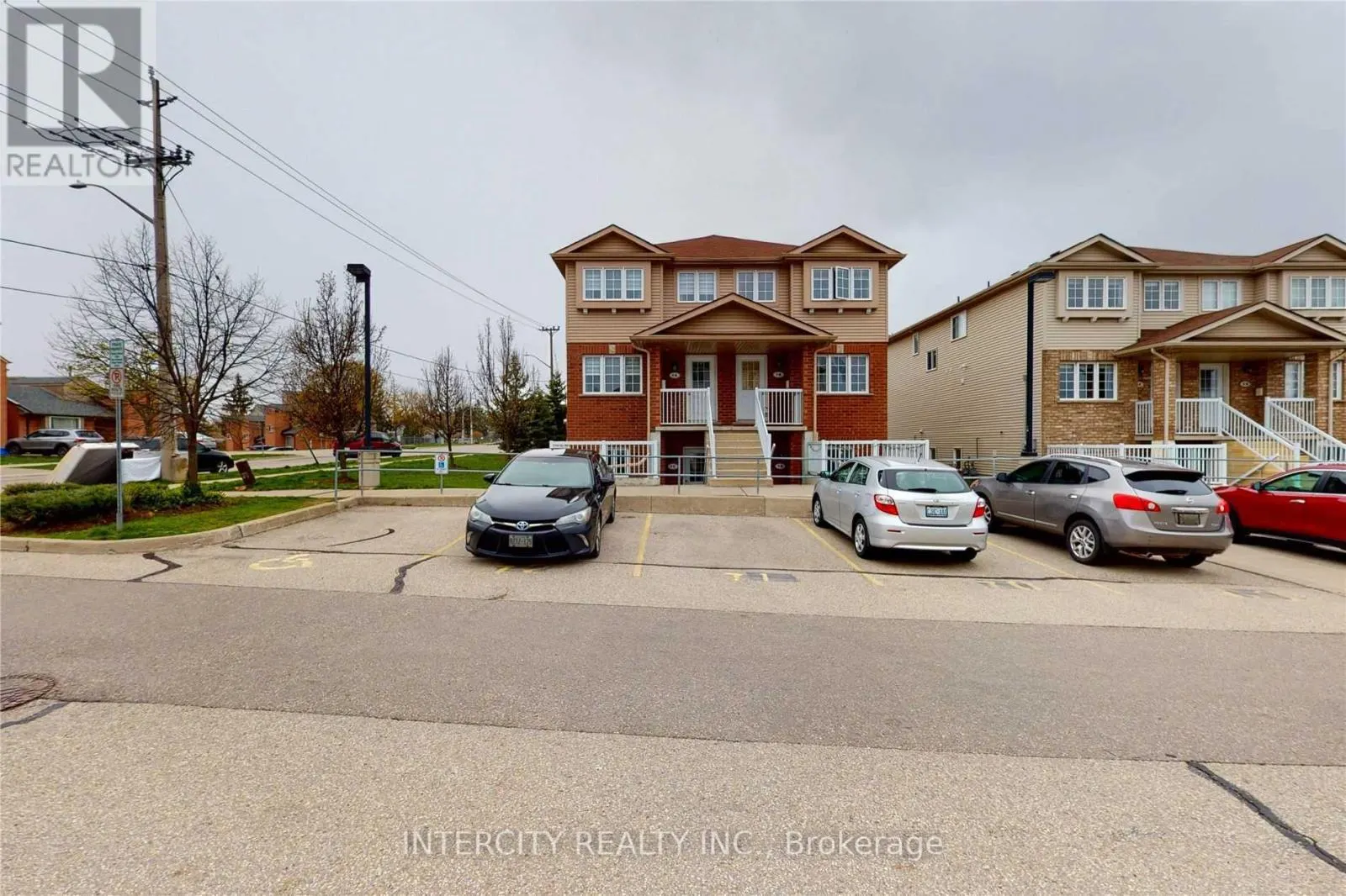 1A - 50 HOWE DRIVE