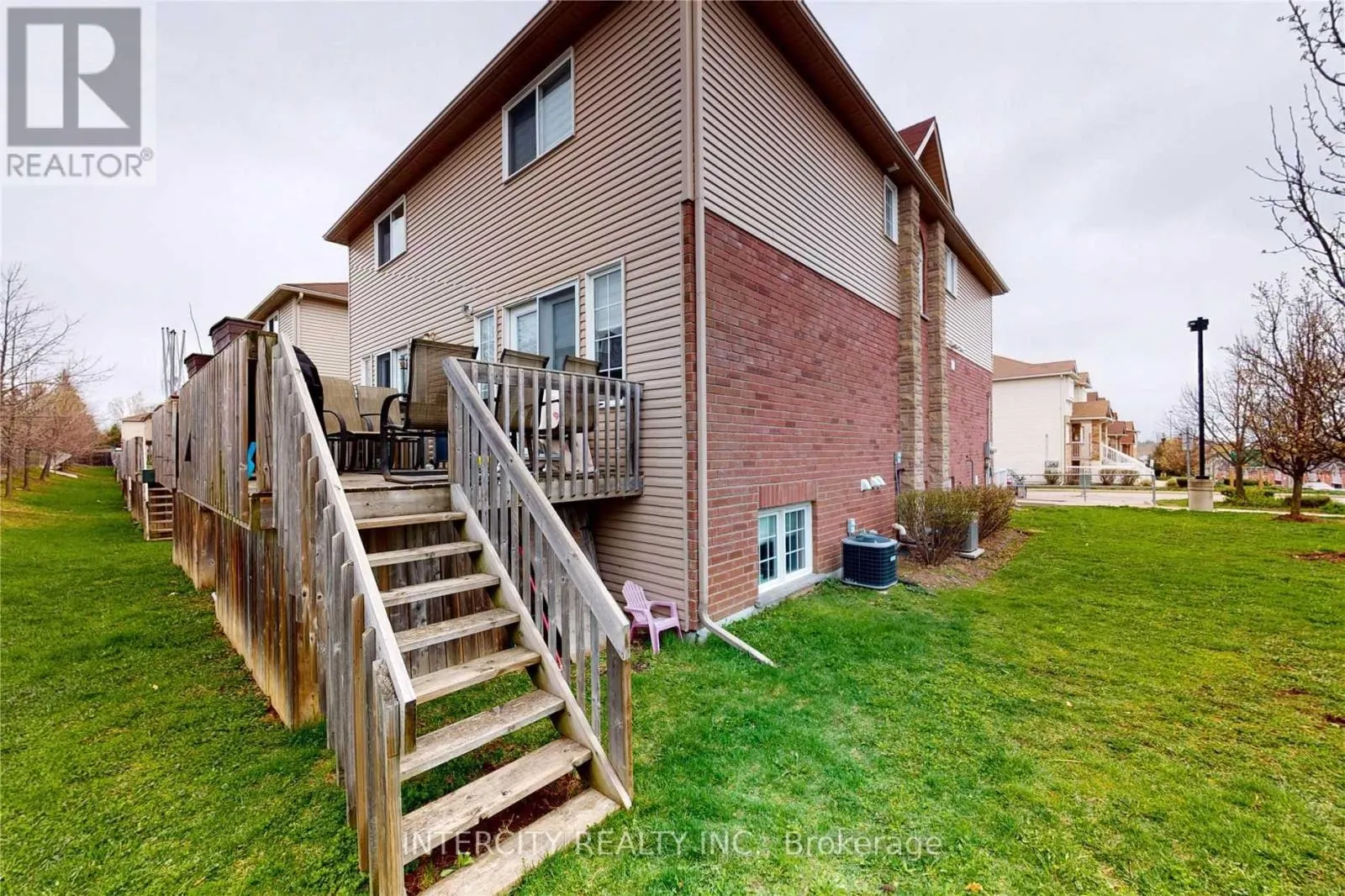1A - 50 HOWE DRIVE