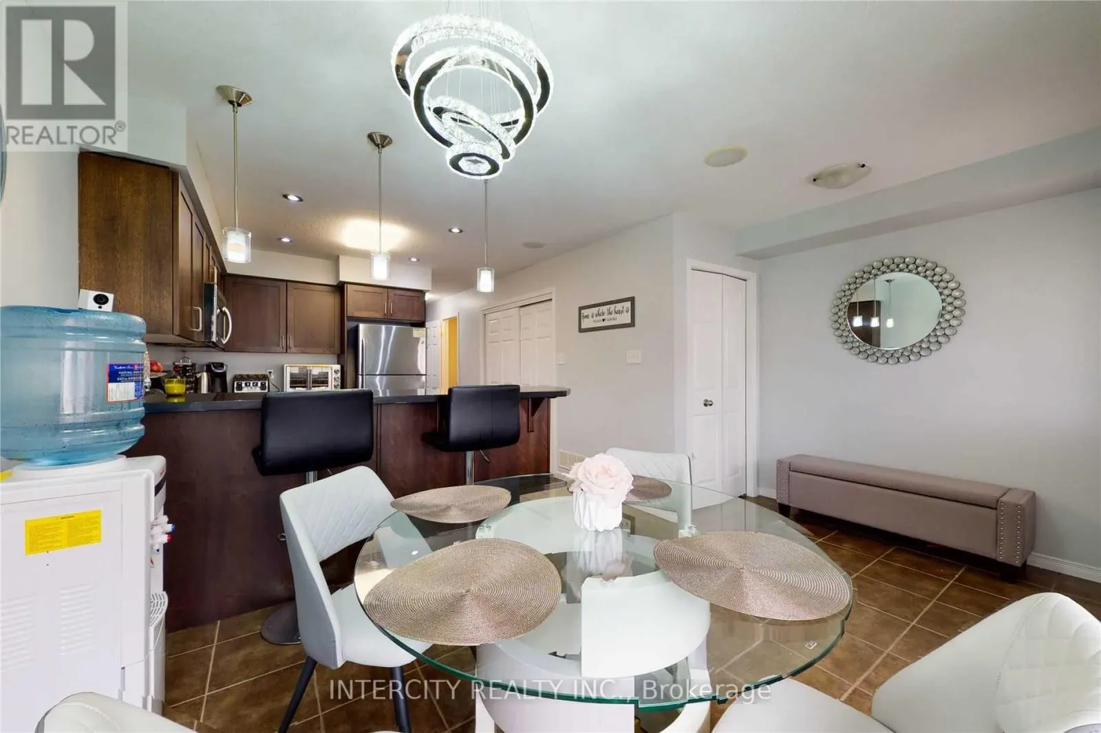 1A - 50 HOWE DRIVE