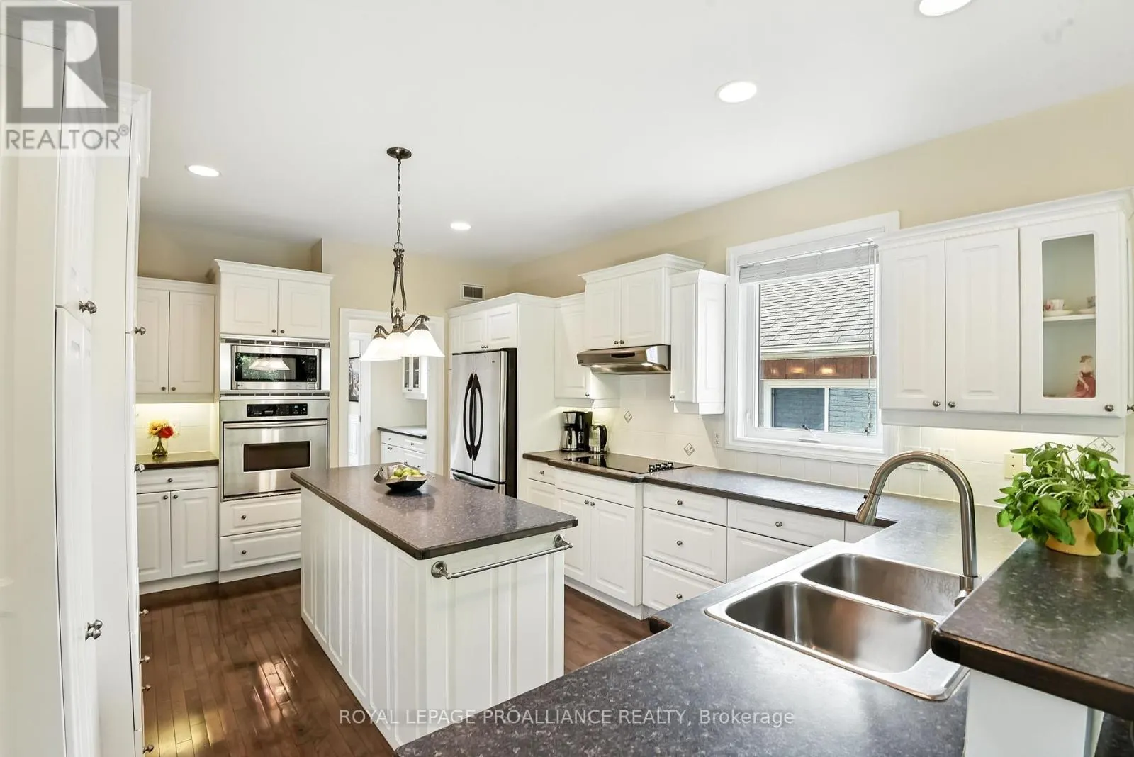 11 MILL POND COURT