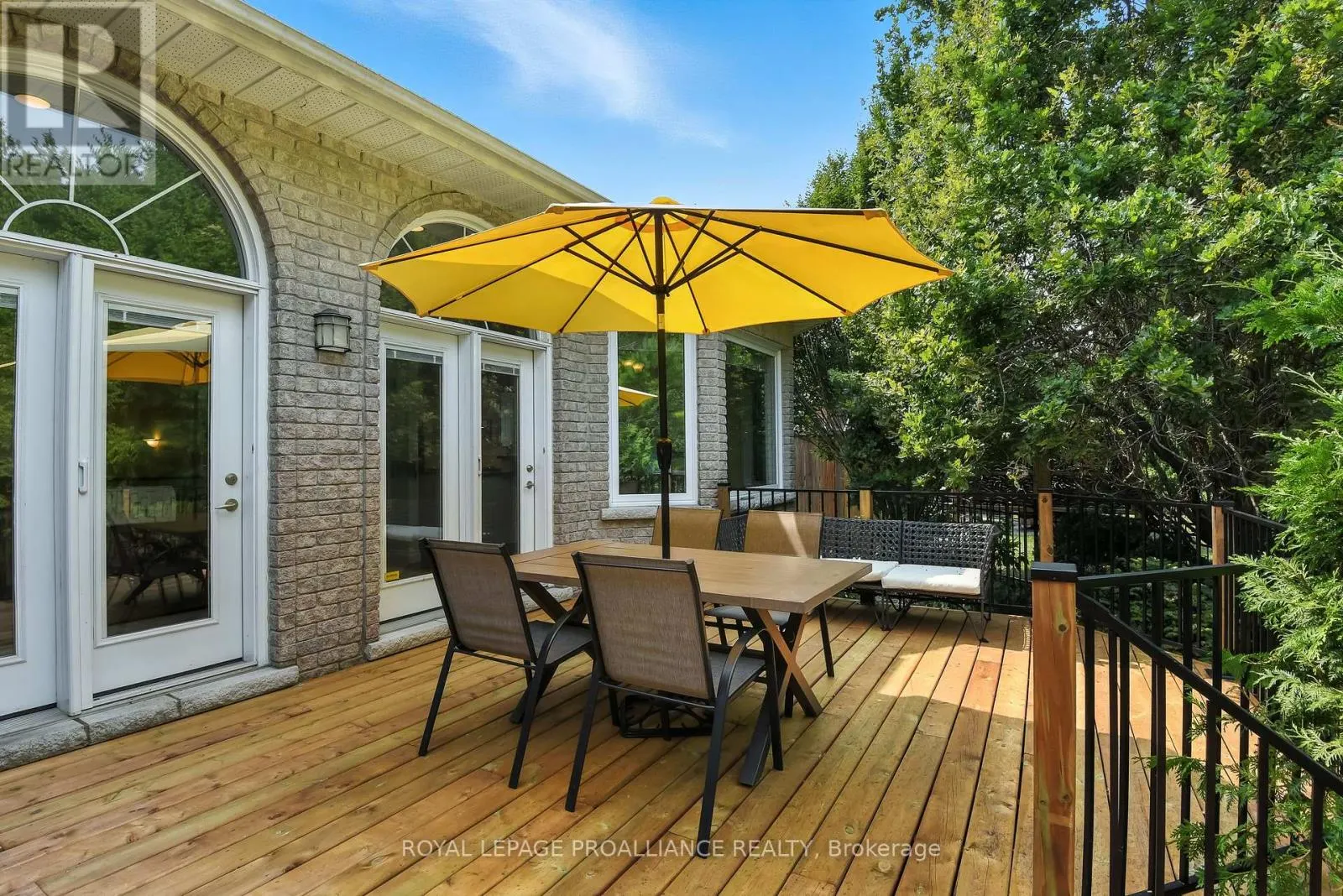 11 MILL POND COURT