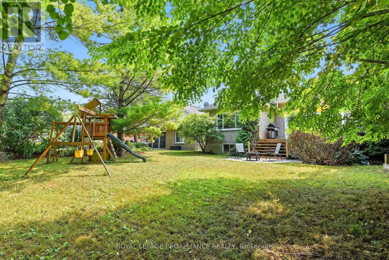 11 MILL POND COURT