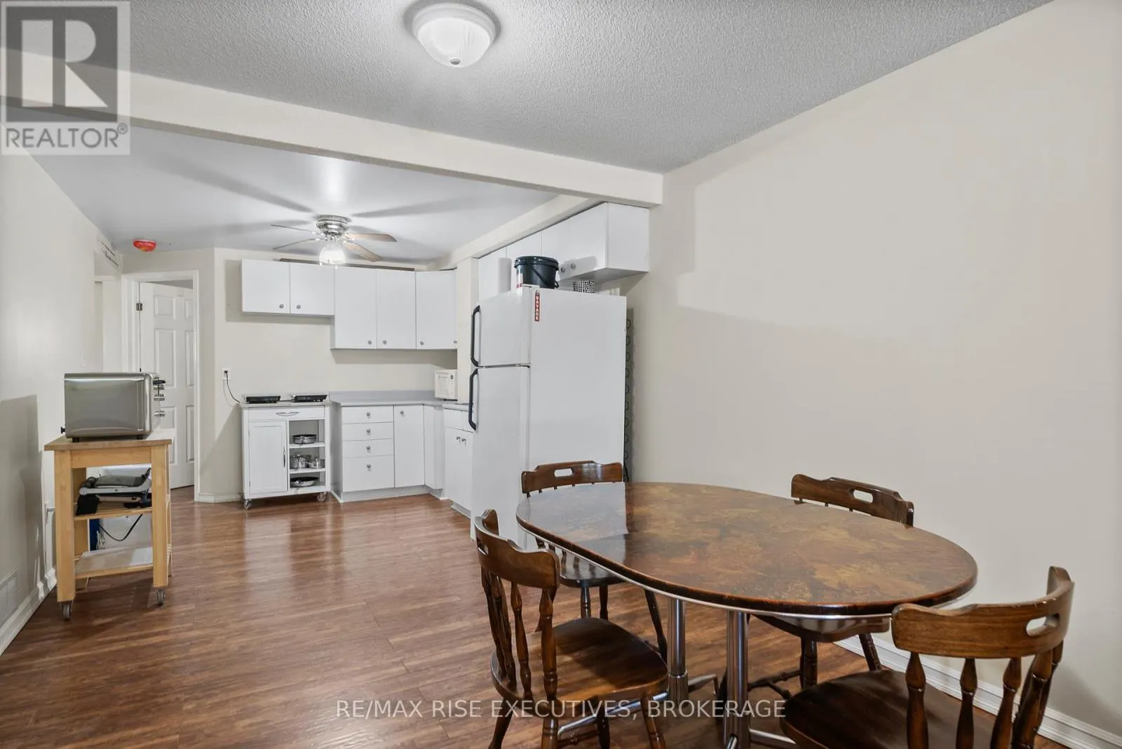 1279 BRACKENWOOD CRESCENT
