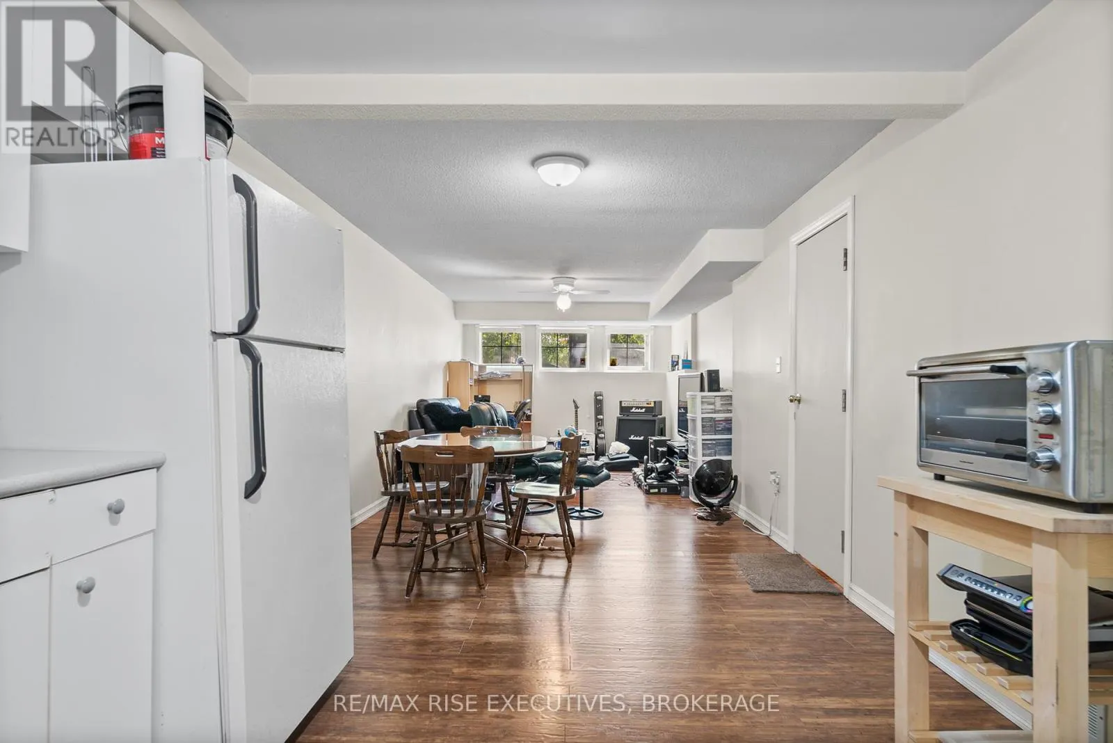 1279 BRACKENWOOD CRESCENT