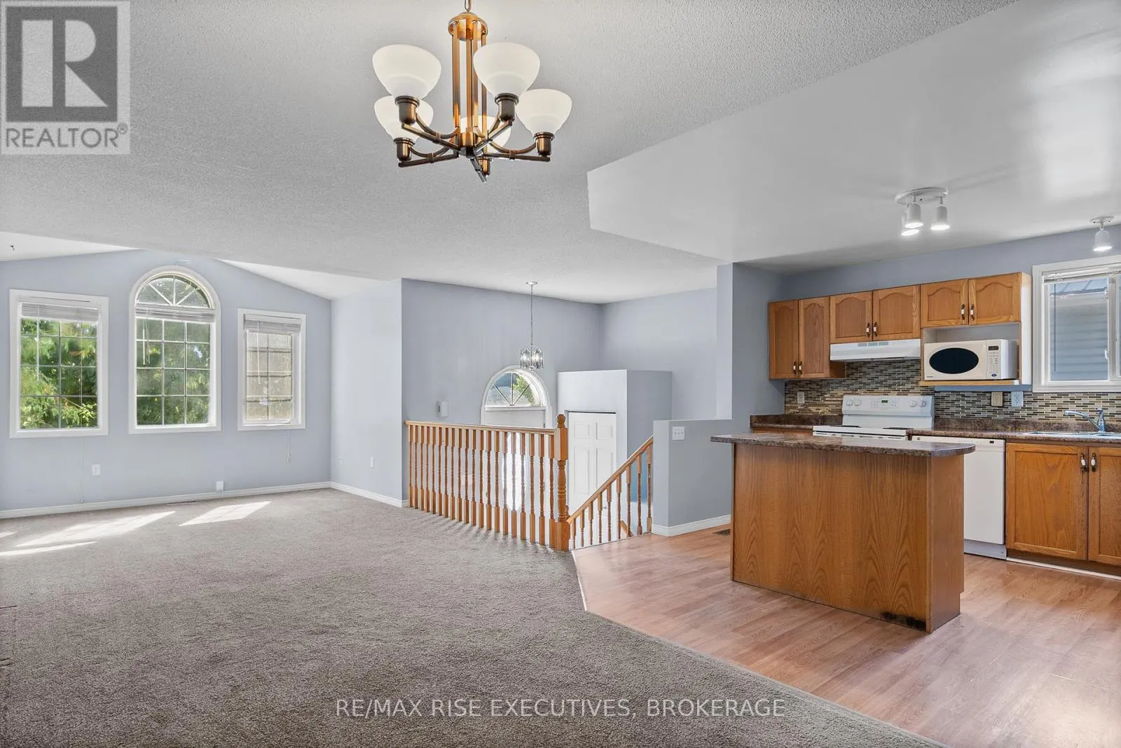 1279 BRACKENWOOD CRESCENT