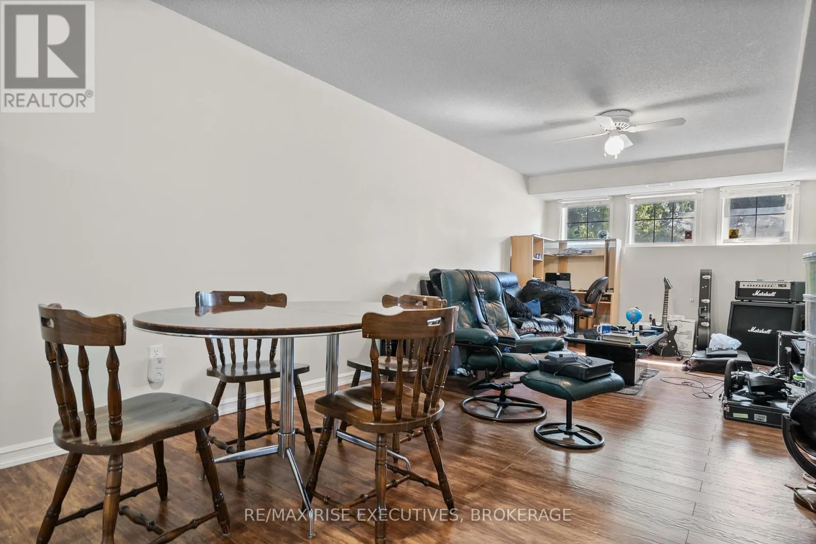 1279 BRACKENWOOD CRESCENT