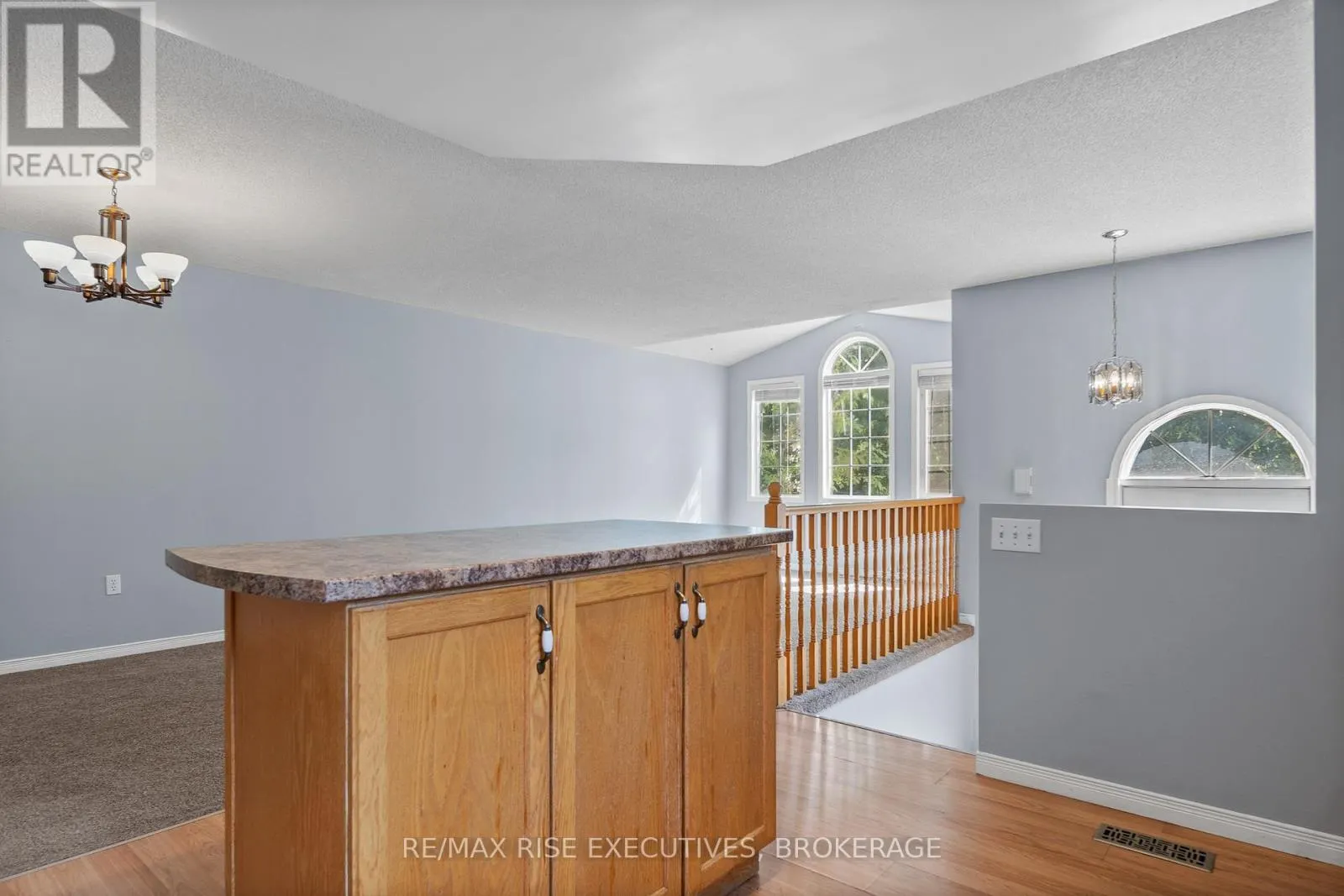 1279 BRACKENWOOD CRESCENT