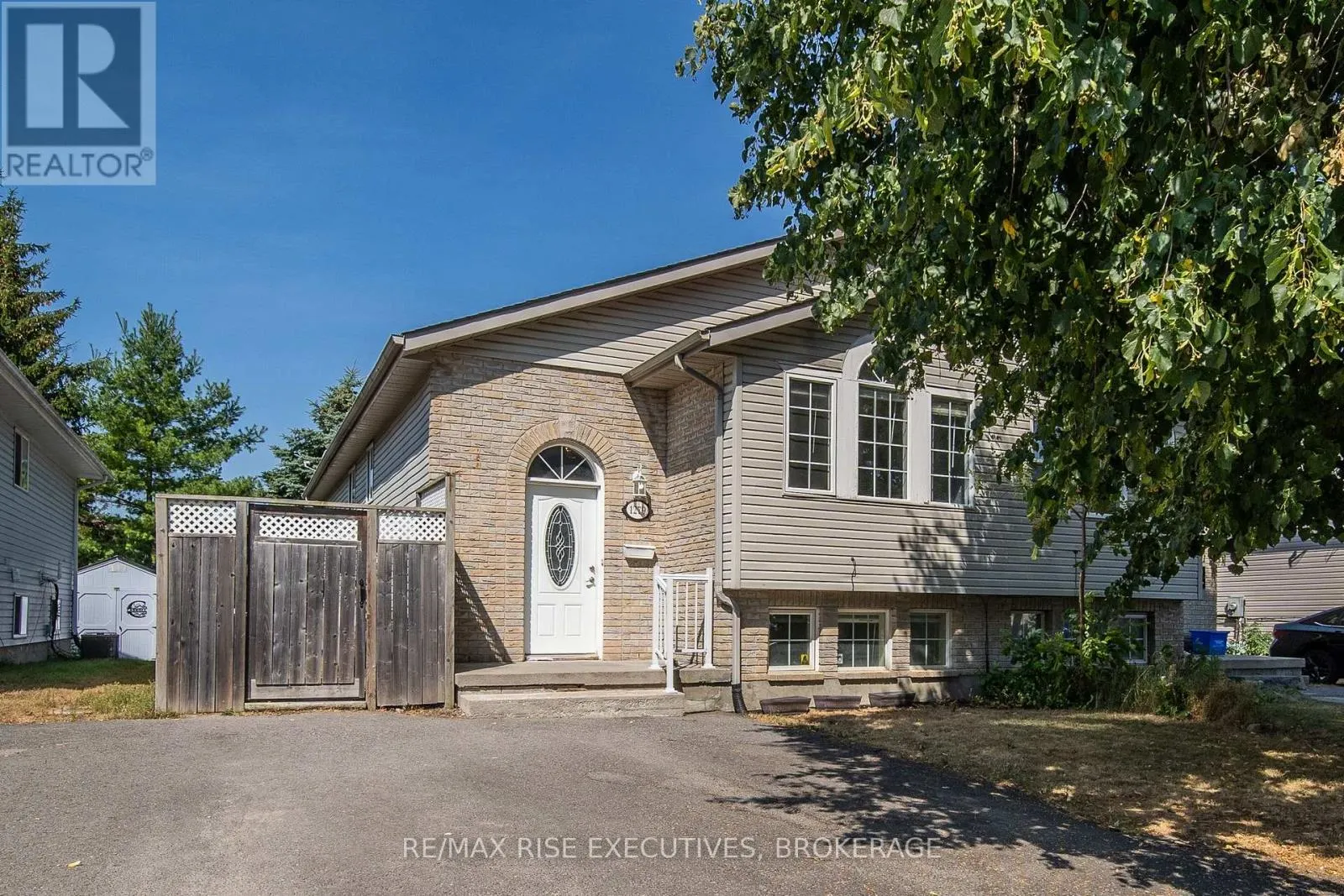 1279 BRACKENWOOD CRESCENT