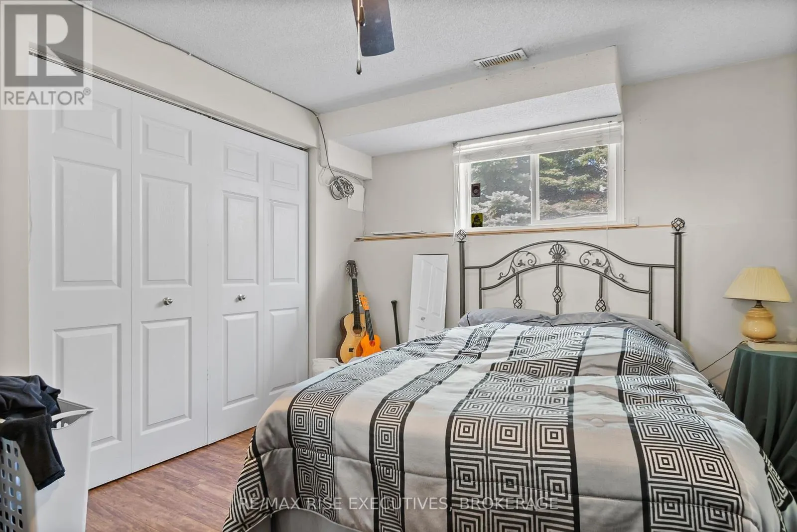 1279 BRACKENWOOD CRESCENT