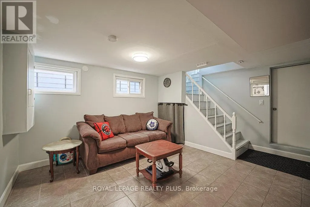 316 UPPER PARADISE ROAD