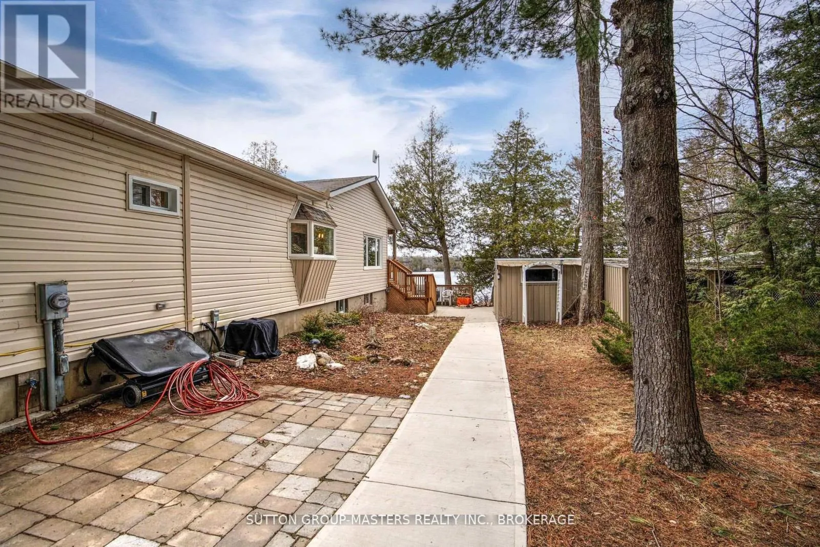 4496 RED MAPLE LANE