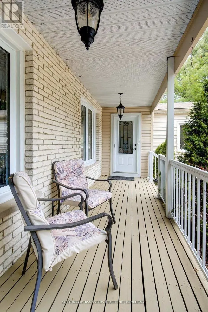 4496 RED MAPLE LANE