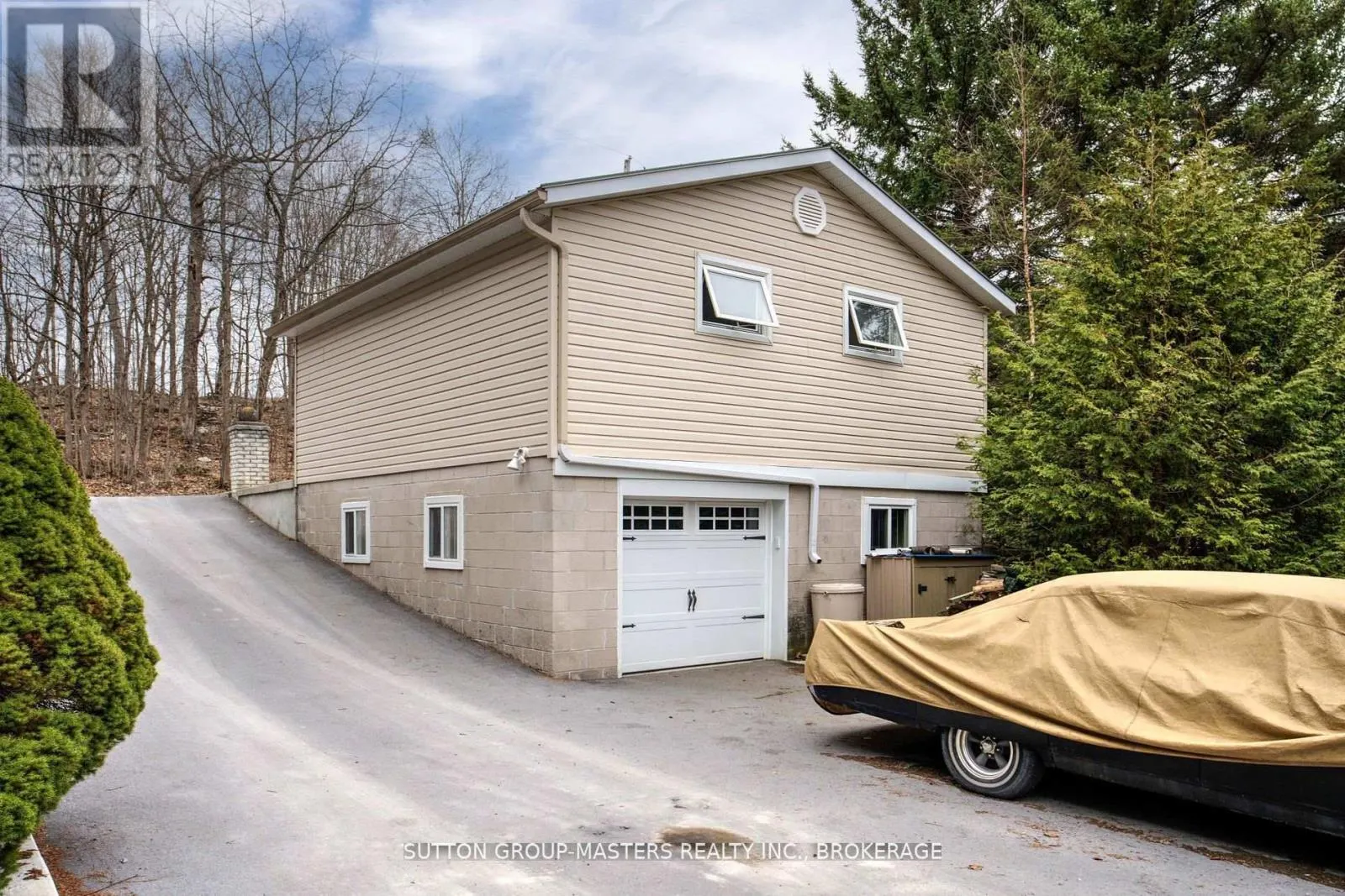 4496 RED MAPLE LANE