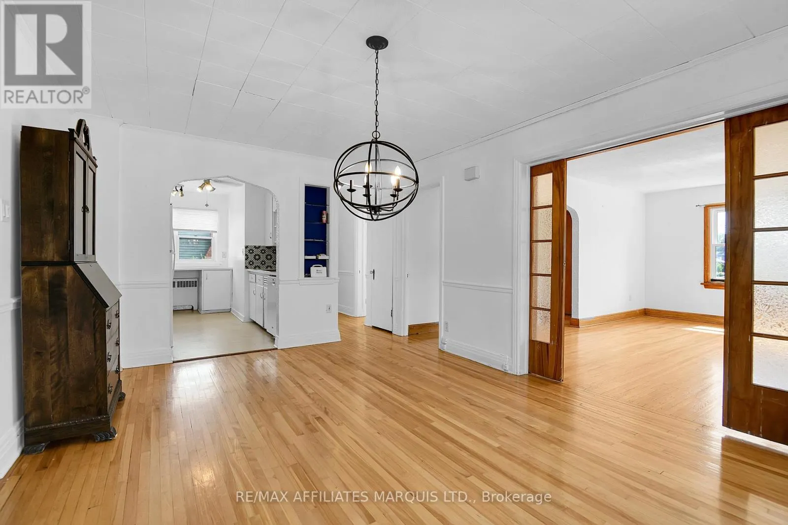 547 FIFTH STREET E