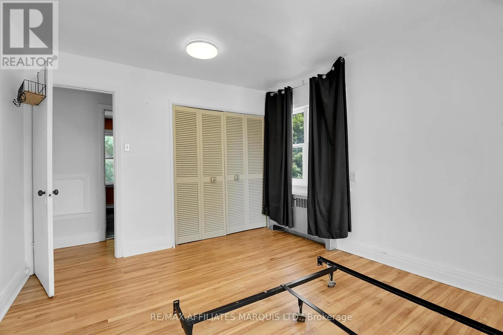 547 FIFTH STREET E