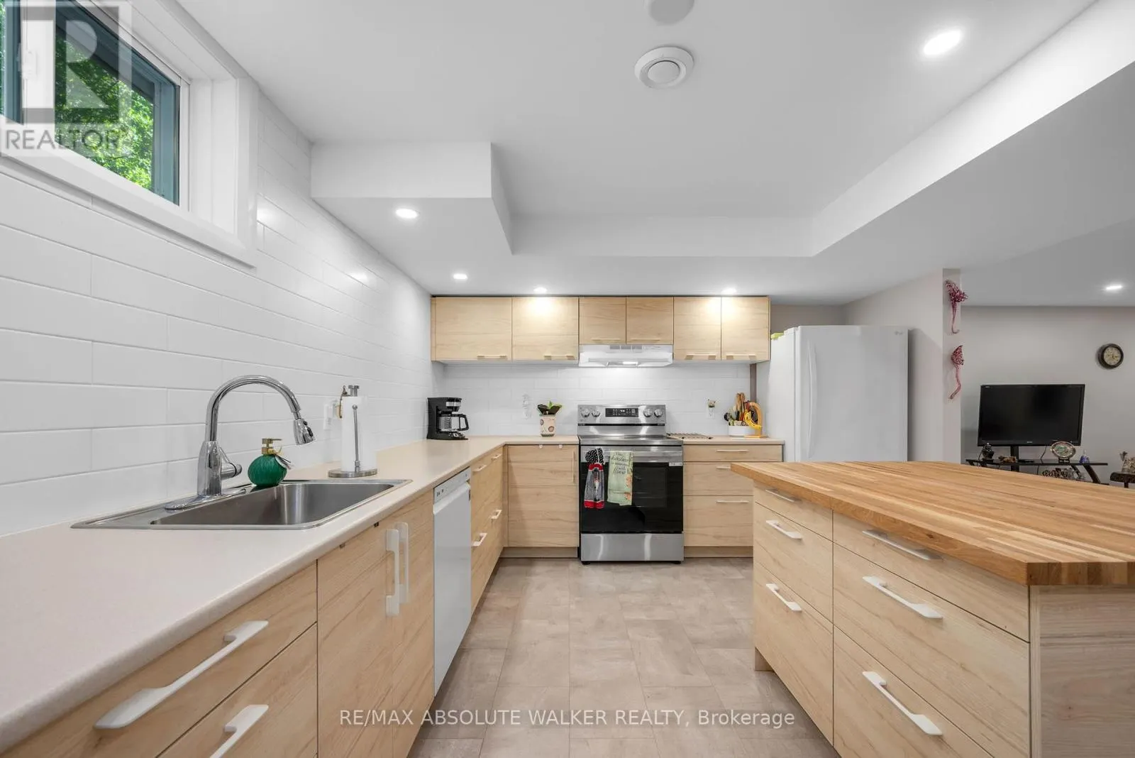 5 MELVA AVENUE