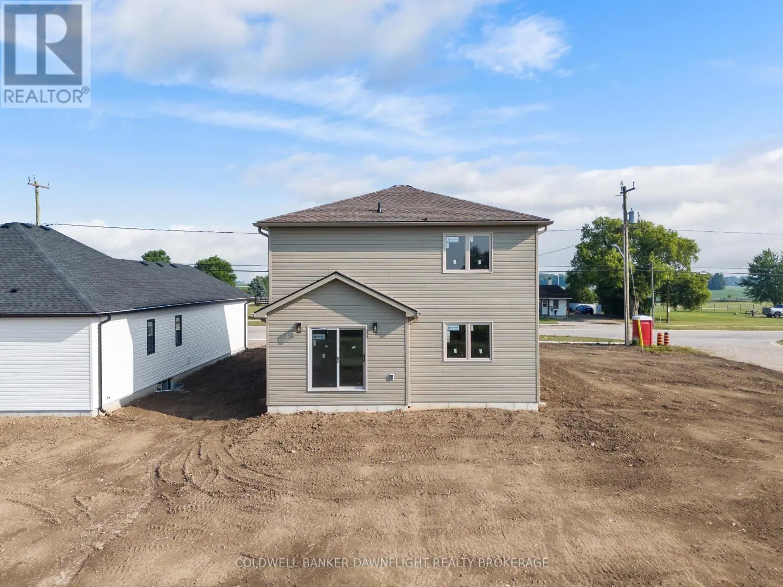 127 VICTORIA AVENUE E