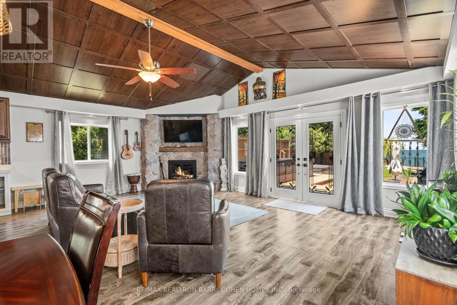 16 LAKESHORE DRIVE