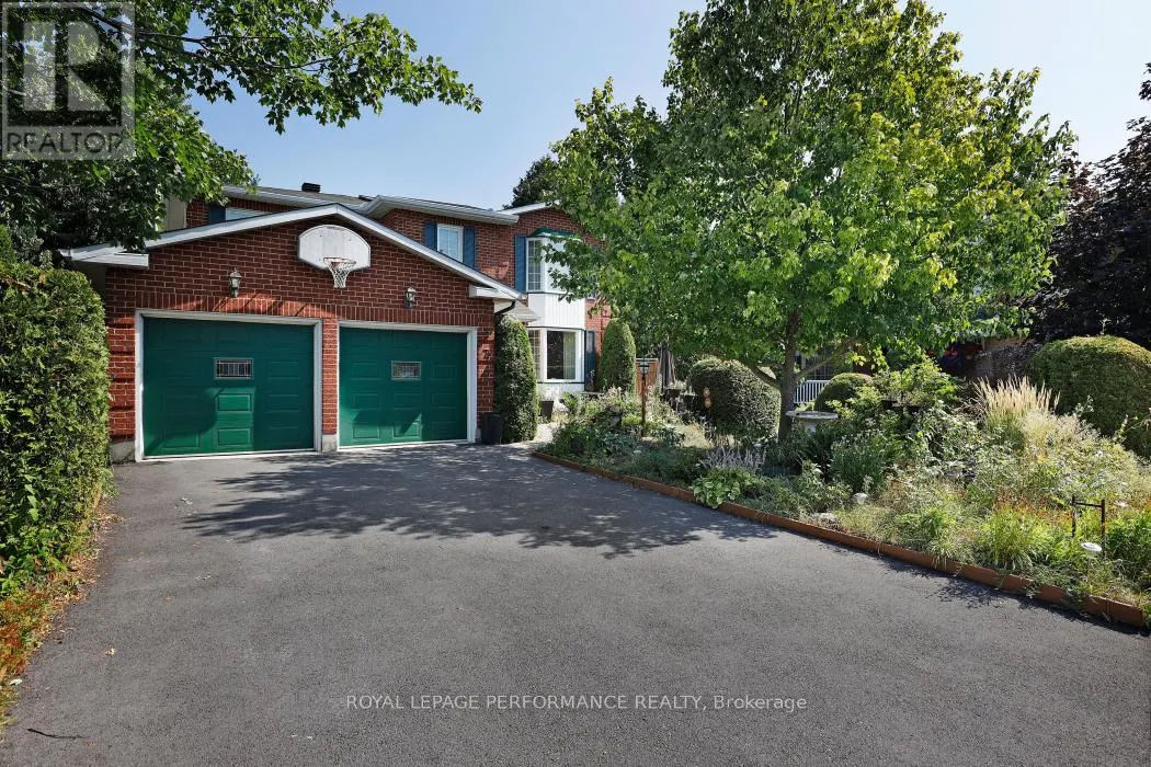 1870 ROBINWOOD PLACE