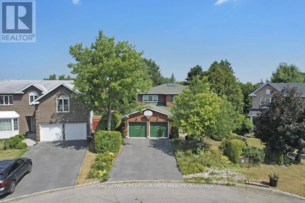 1870 ROBINWOOD PLACE