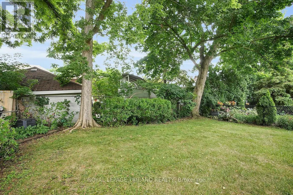 110 WINDSOR AVENUE