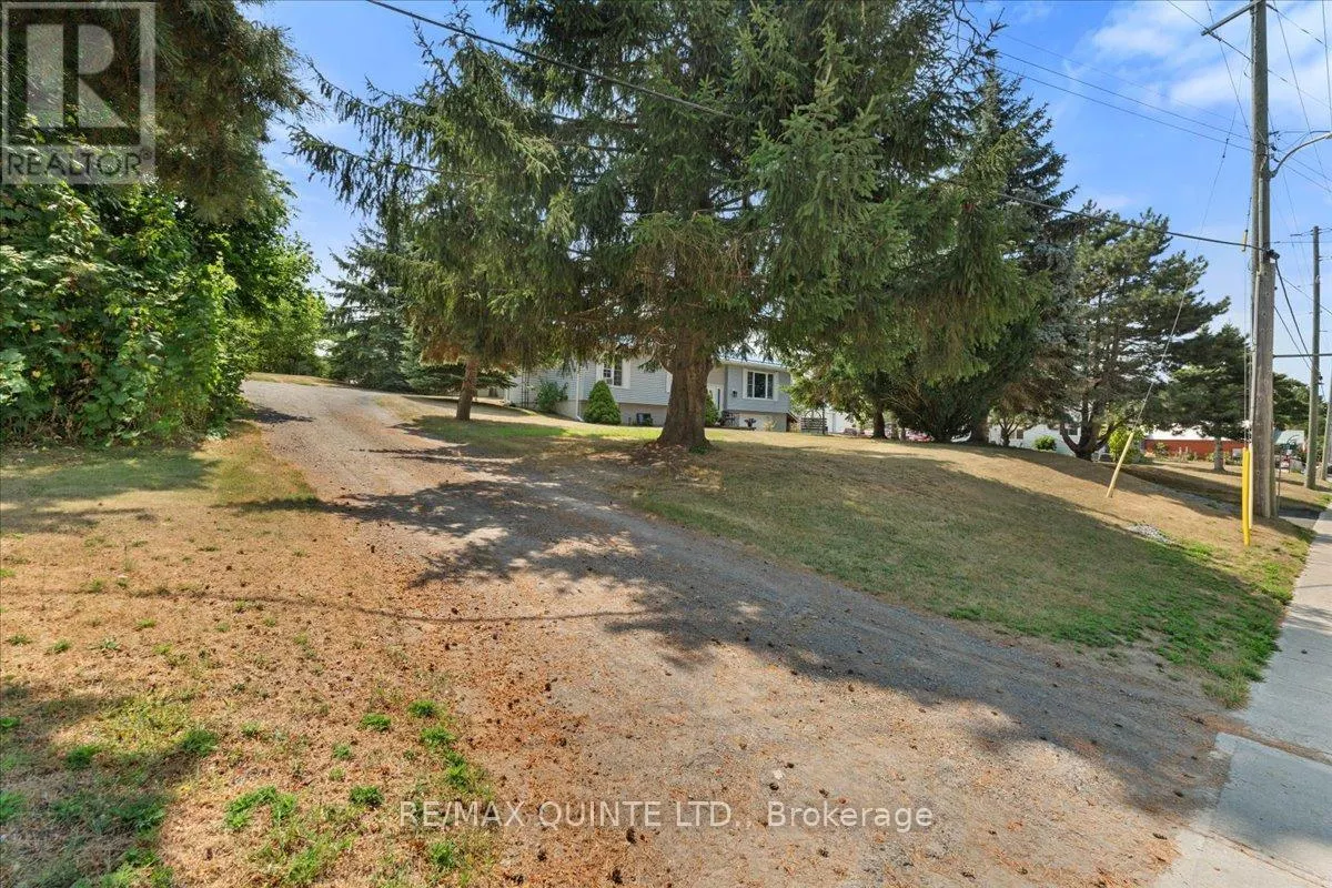 19 COUNTY RD 18 ROAD