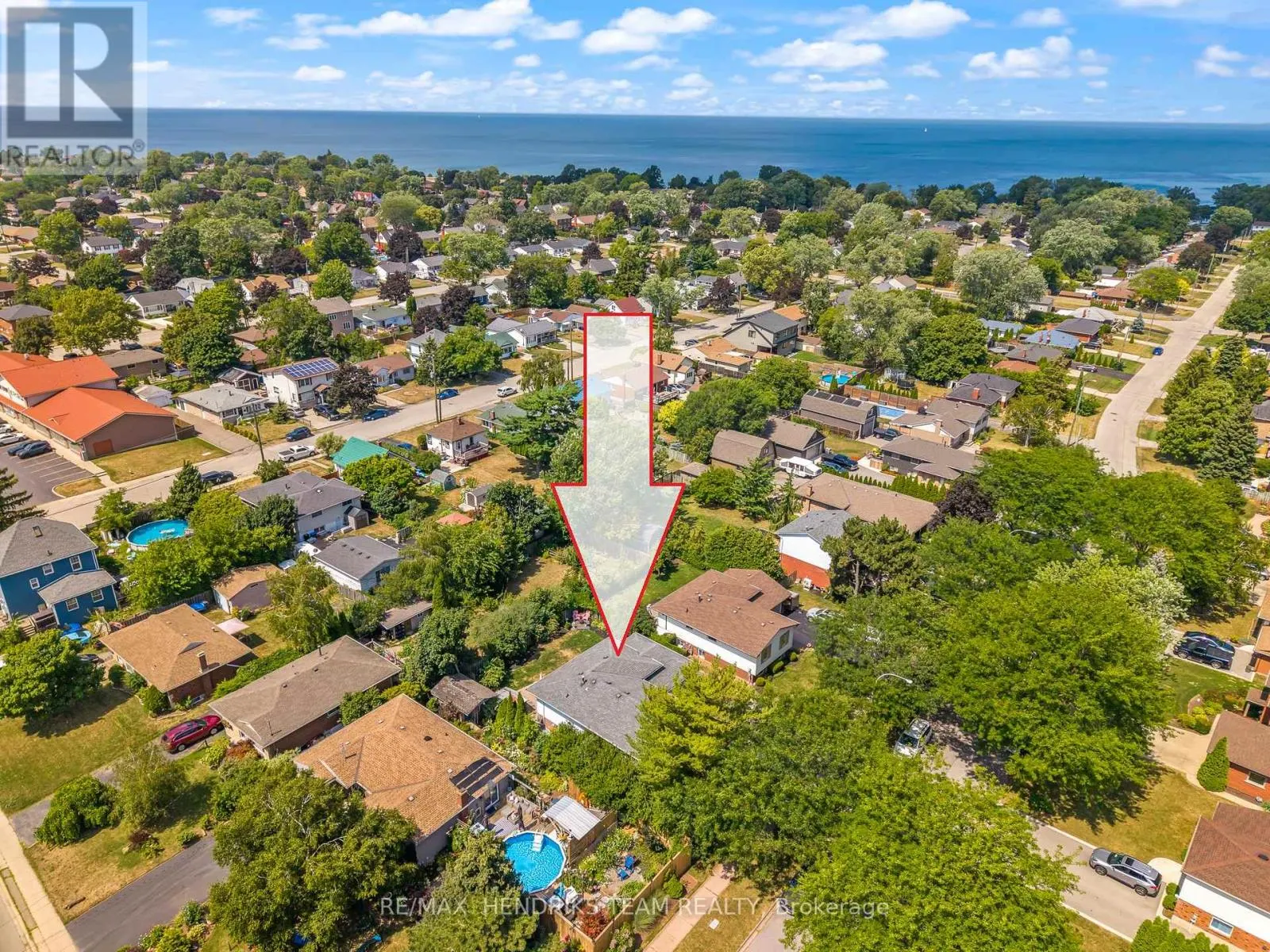 5 WHITTAKER AVENUE