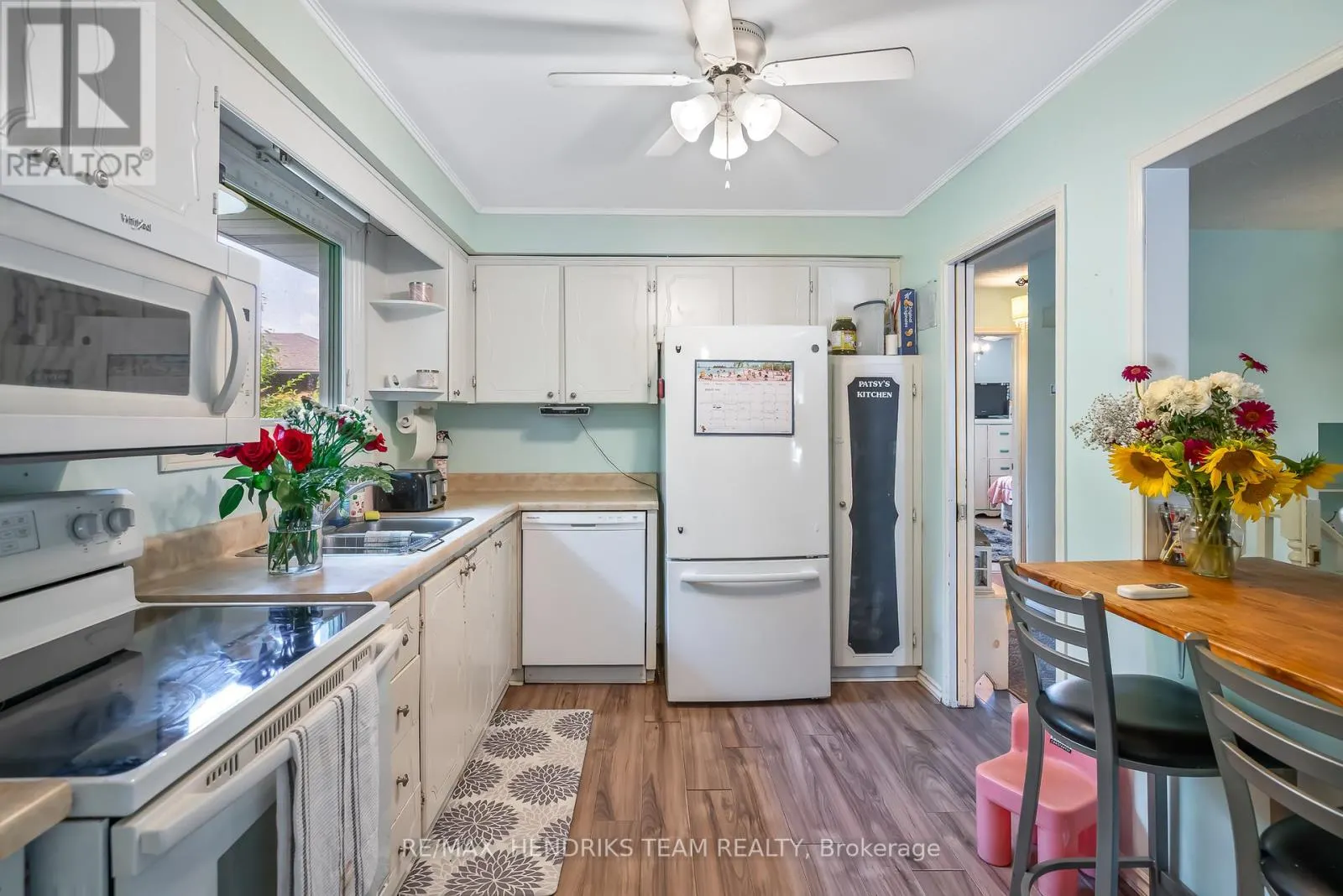 5 WHITTAKER AVENUE