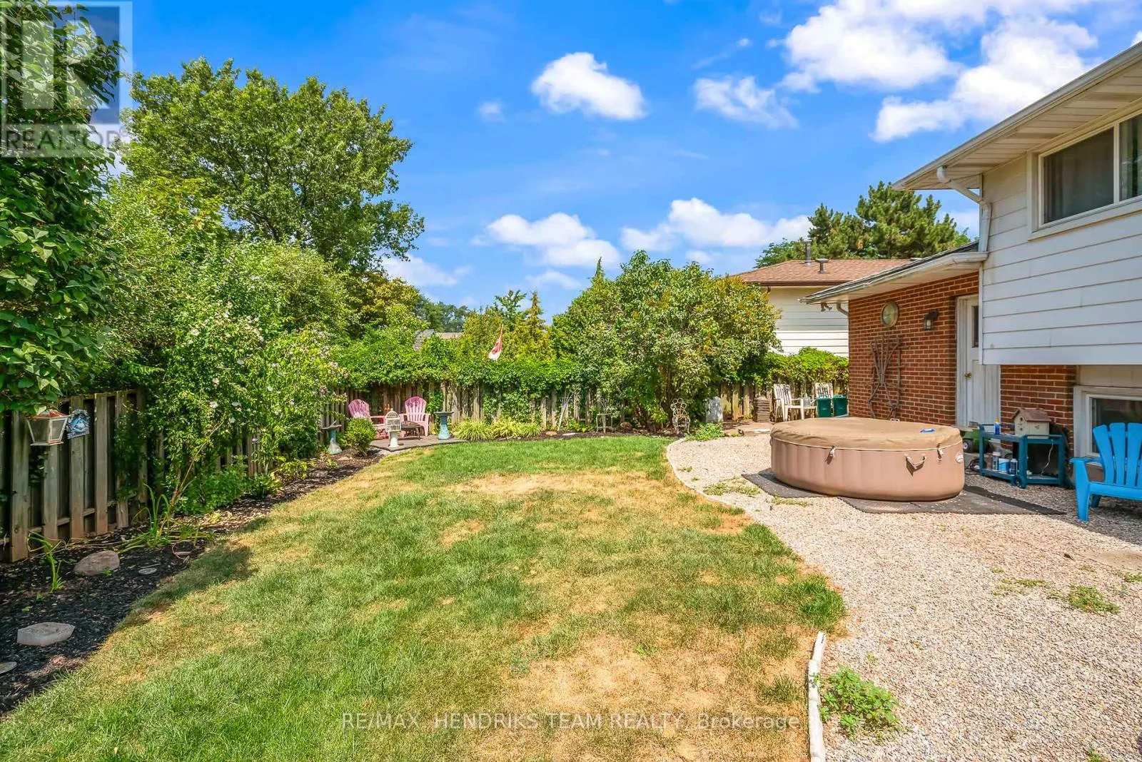 5 WHITTAKER AVENUE