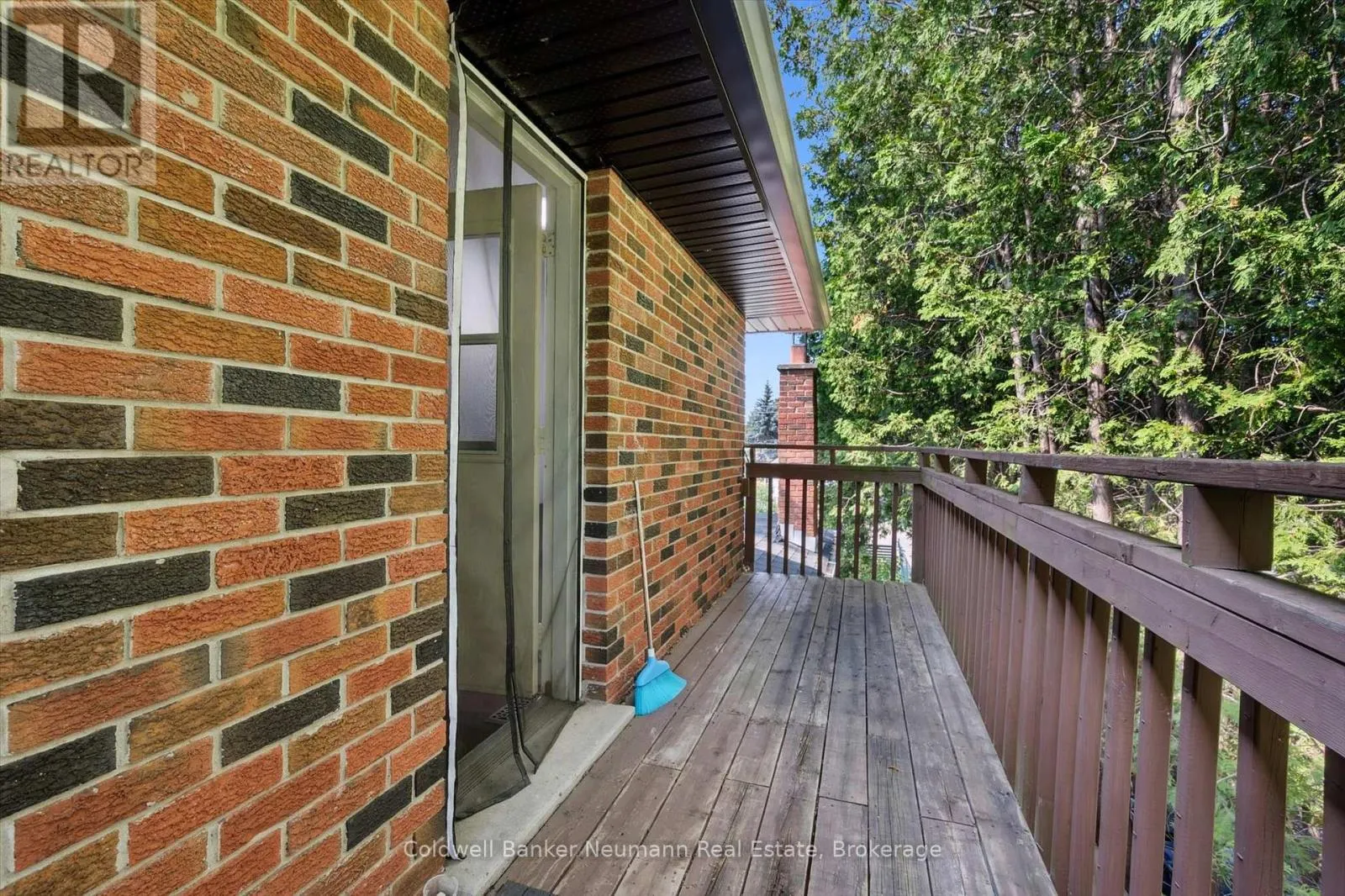 251 METCALFE STREET