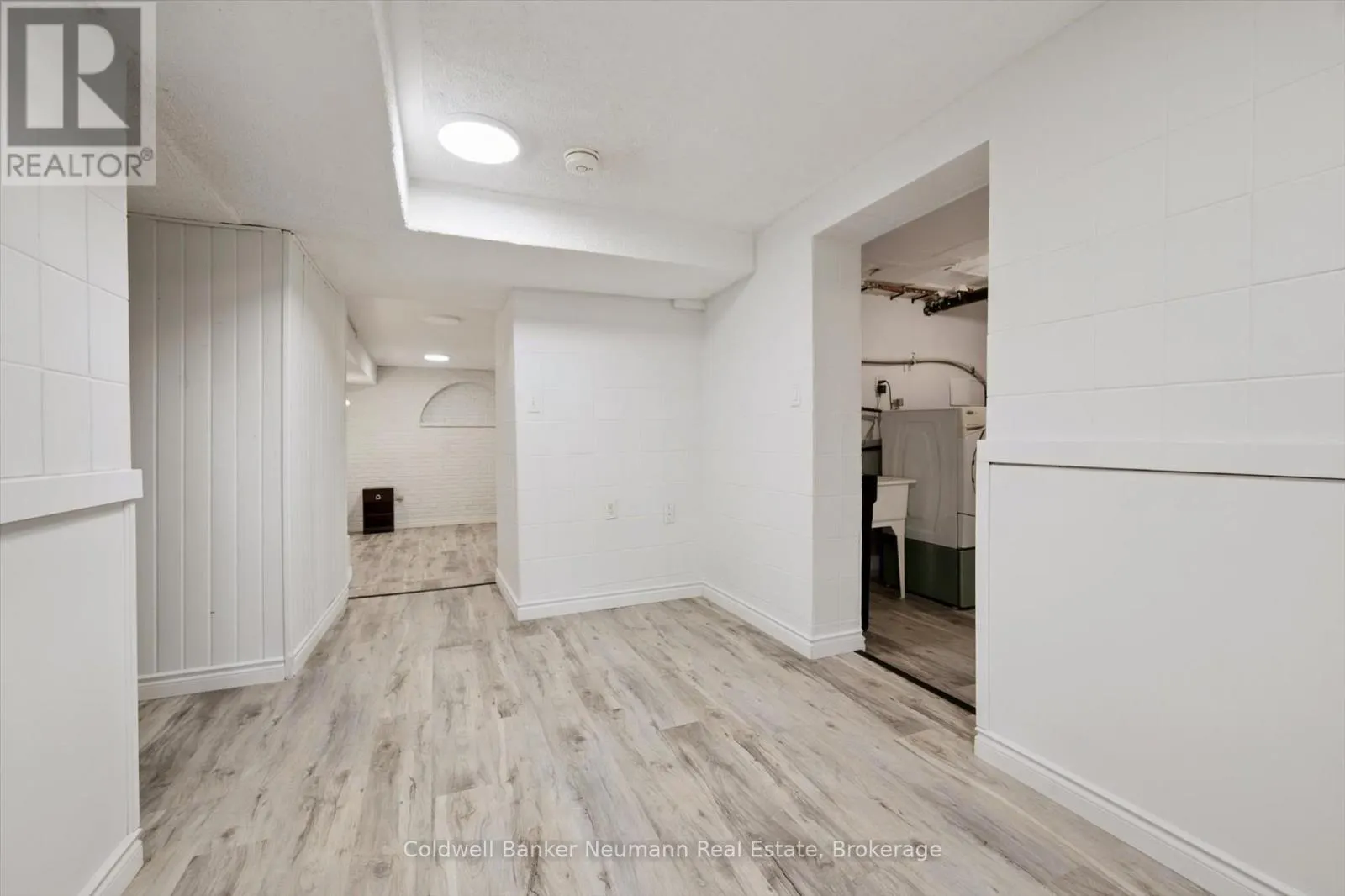 251 METCALFE STREET